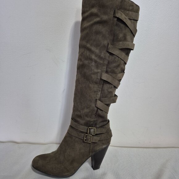 Zig Zag Boots - Picture 4 of 12